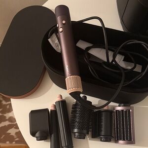 Dyson Airwrap in Jasmine Plum